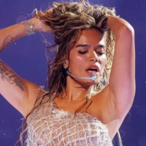 Karol G sorprende en Washington cantando un adelanto de su nuevo disco