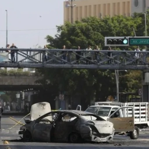 Varias embajadas alertan a sus ciudadanos ante bloqueos y violencia en México
