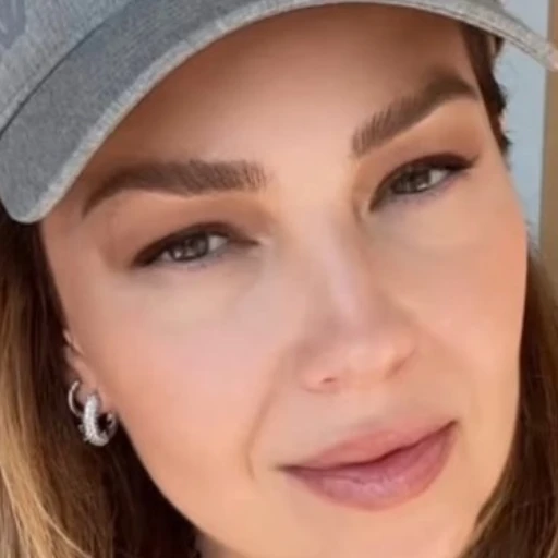 Thalía pide ayudar y orar por Venezuela tras los terremotos
