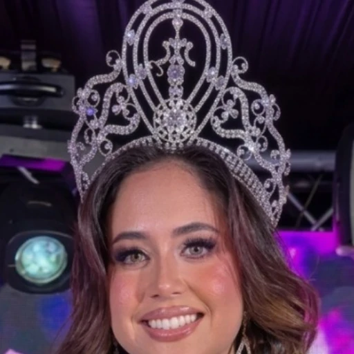 Sara Fernandez es la primera candidata oficial de la Temporada de la Belleza 2026